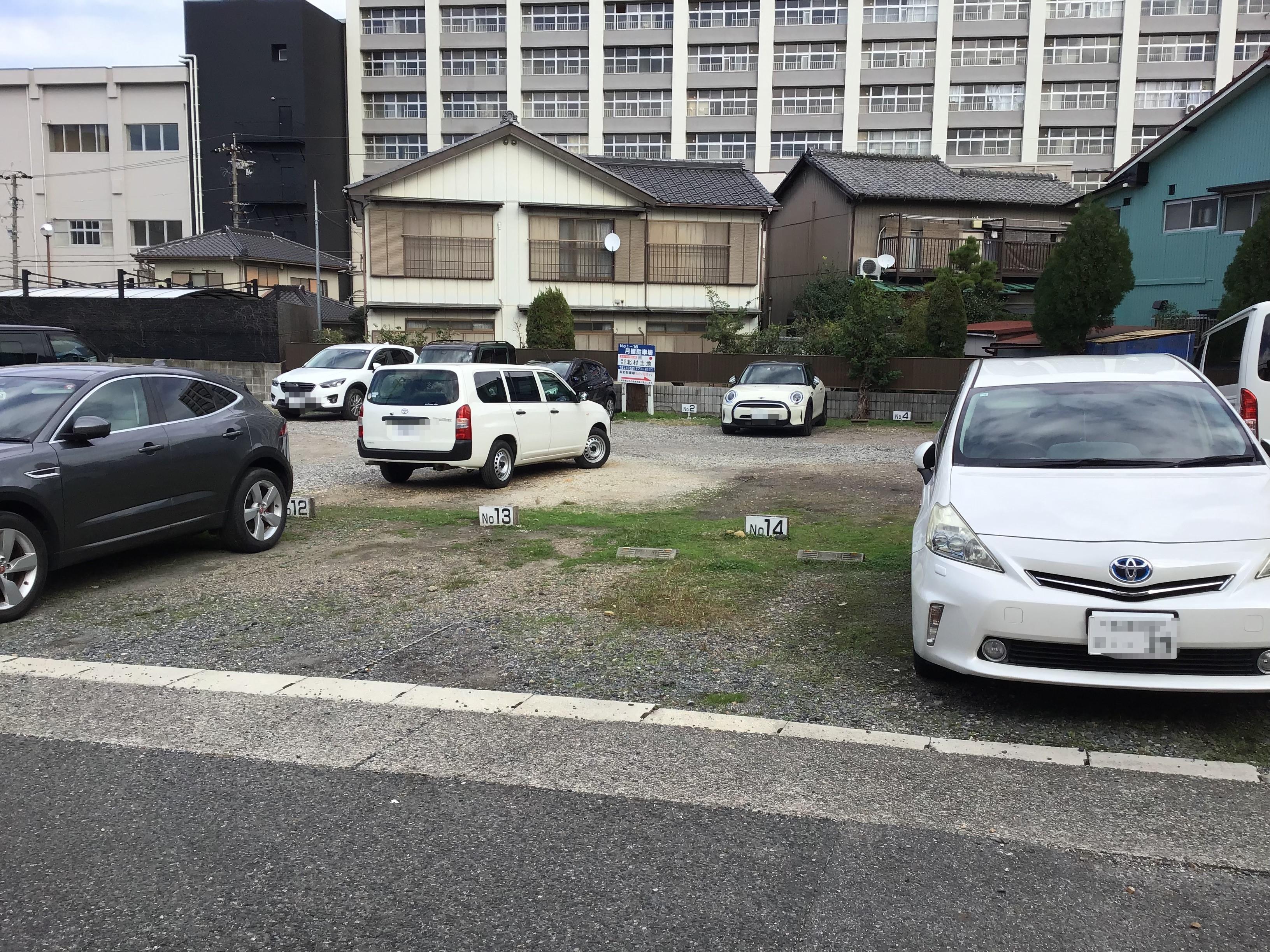 東山通五丁目駐車場の外観・駐車場イメージ2枚目