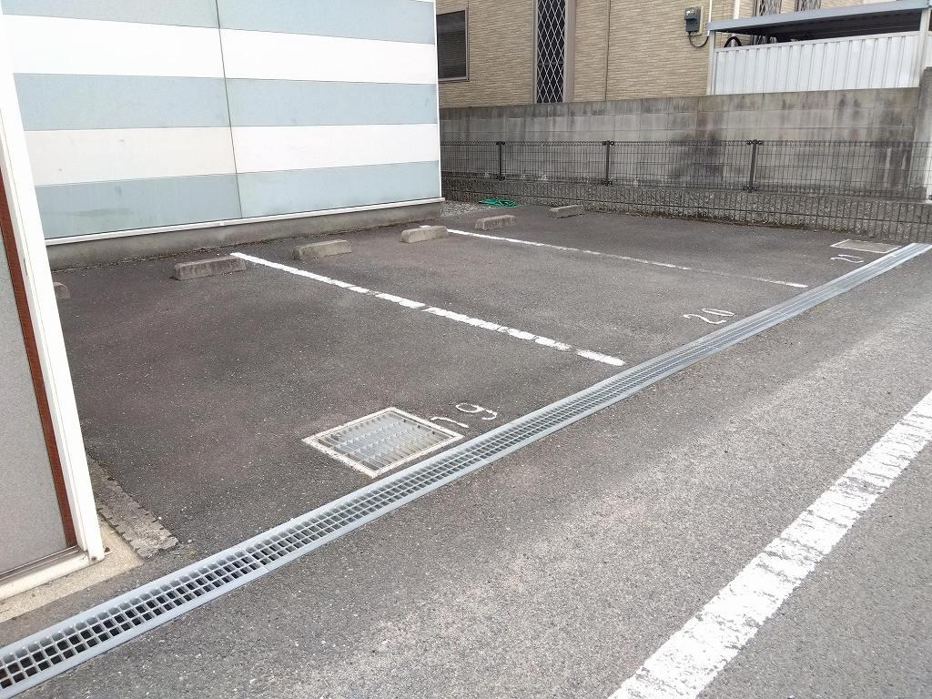 金倉(23779)の外観・駐車場イメージ1枚目