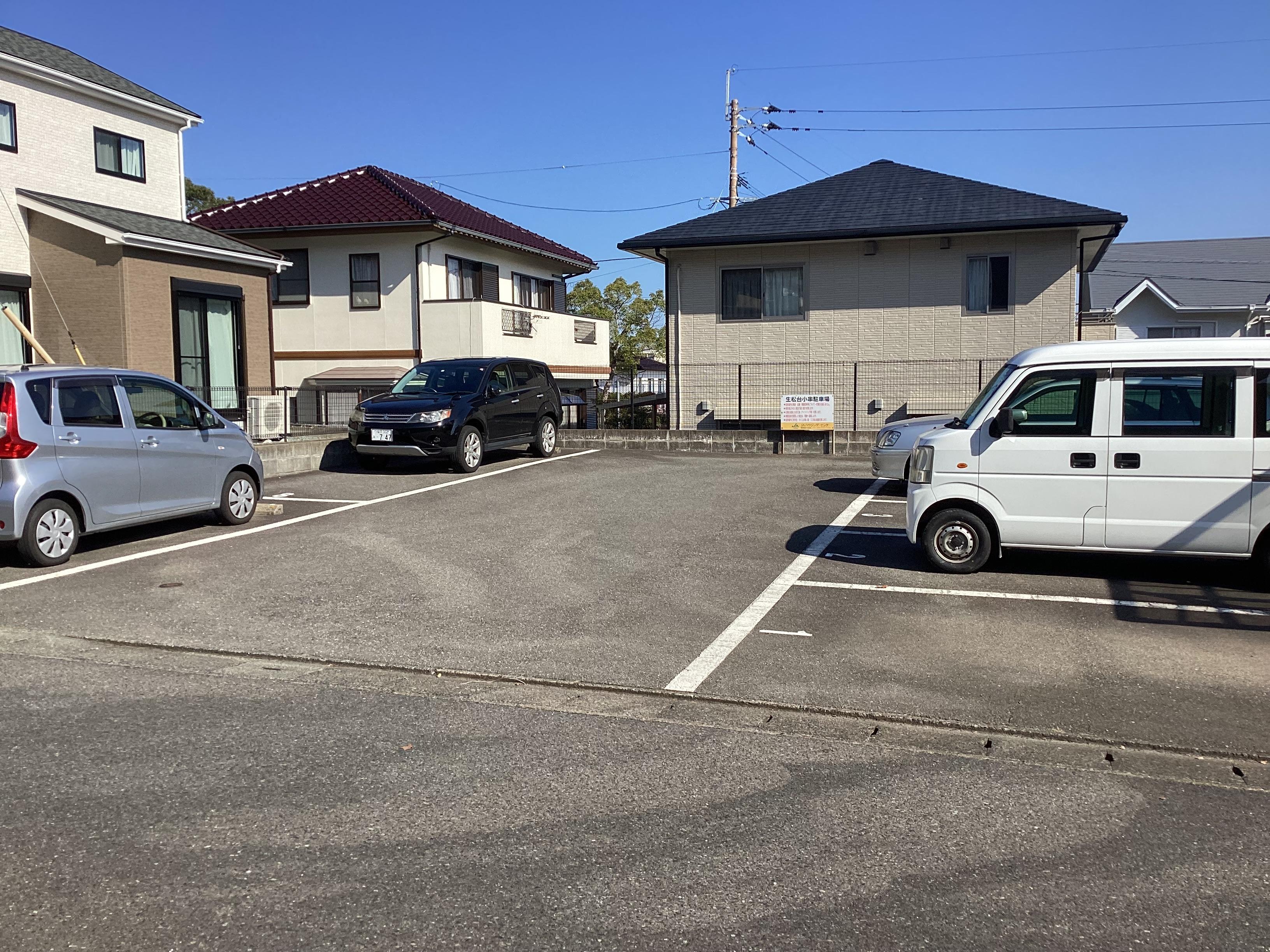 生松台小串駐車場の外観・駐車場イメージ1枚目