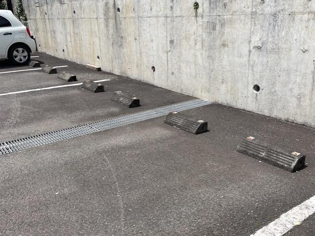 ＩＳＥＹＡ(17090)の外観・駐車場イメージ1枚目