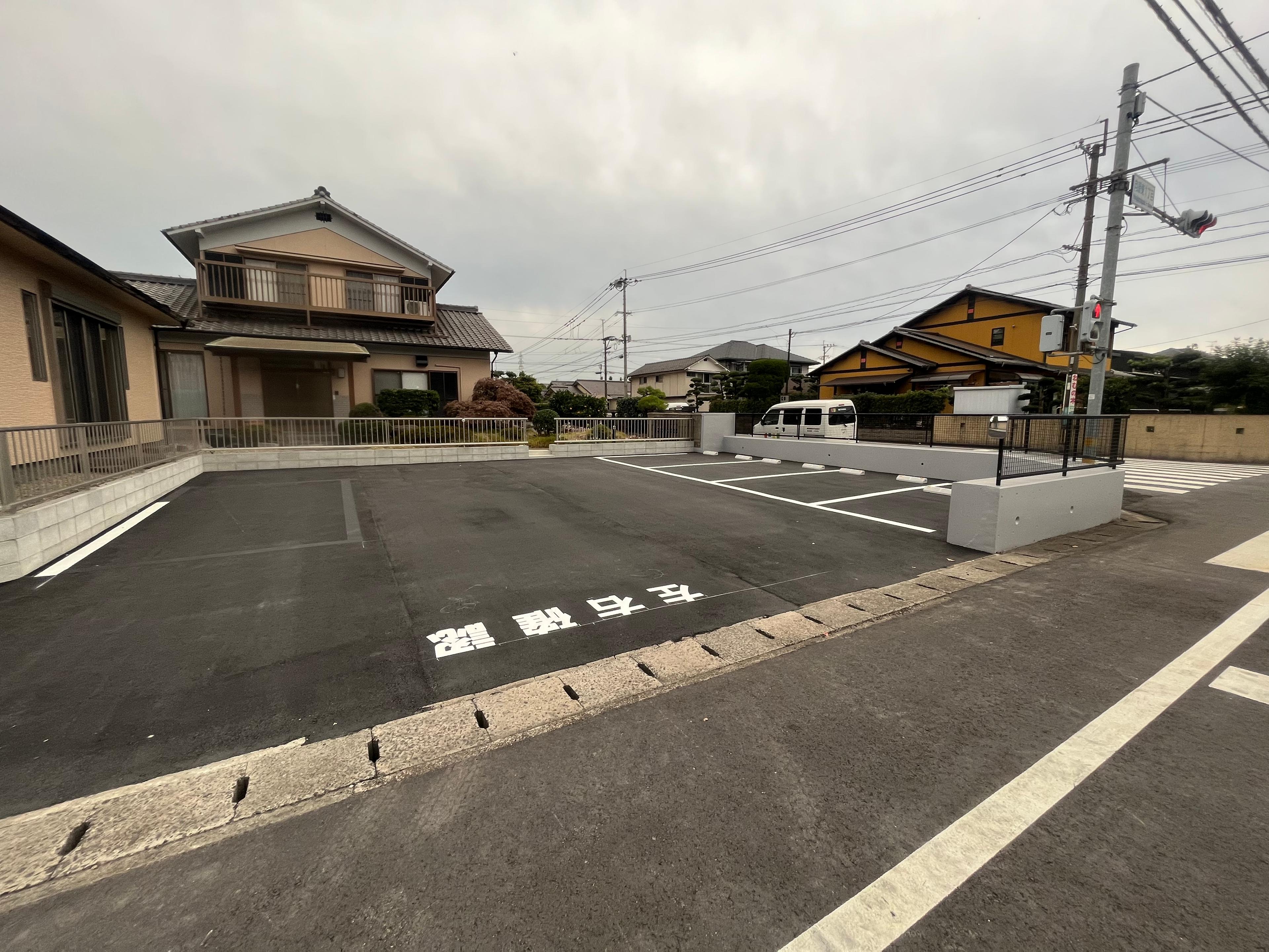 向原東1丁目月極駐車場の外観・駐車場イメージ1枚目
