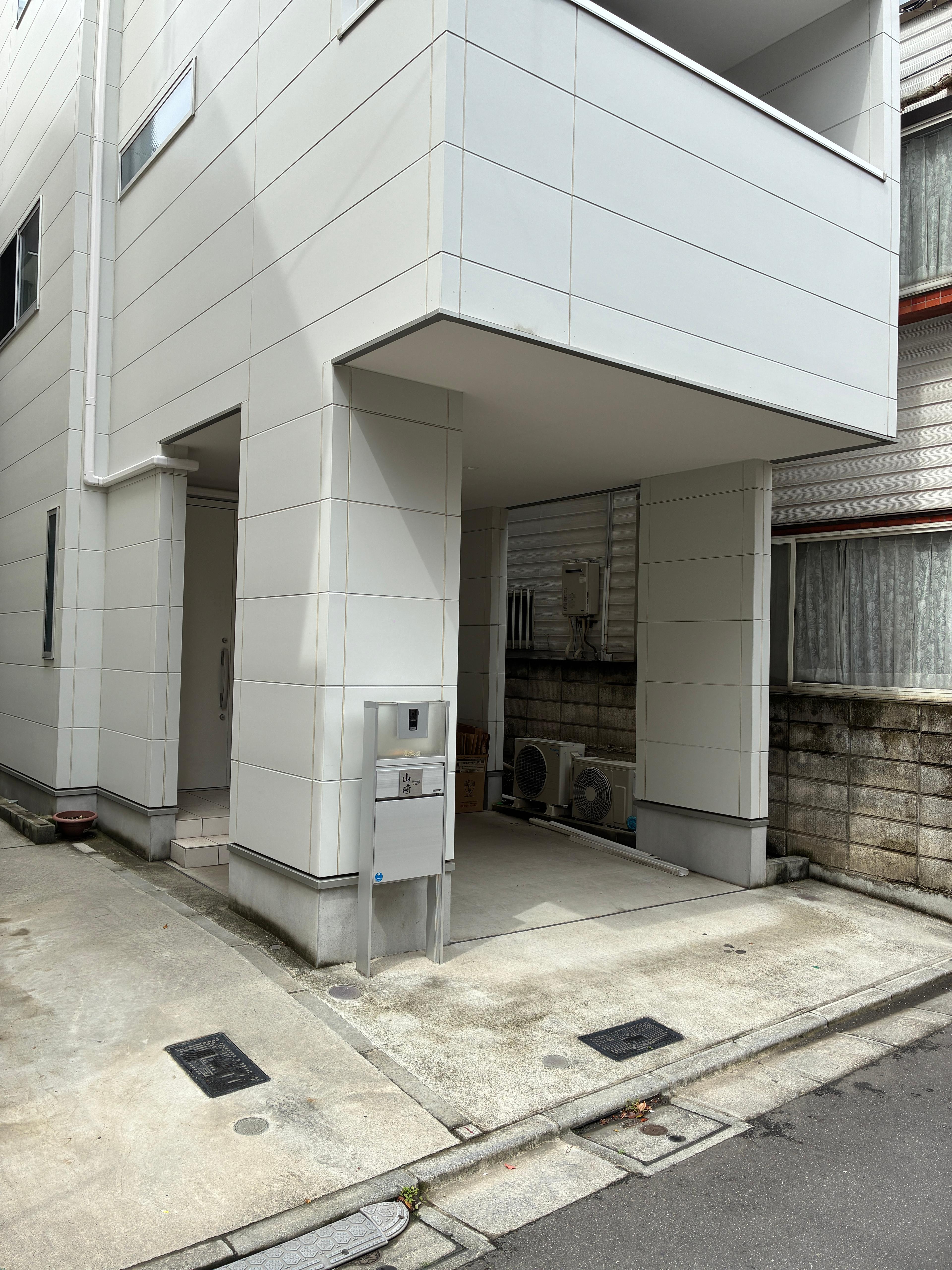 本駒込5丁目の外観・駐車場イメージ2枚目