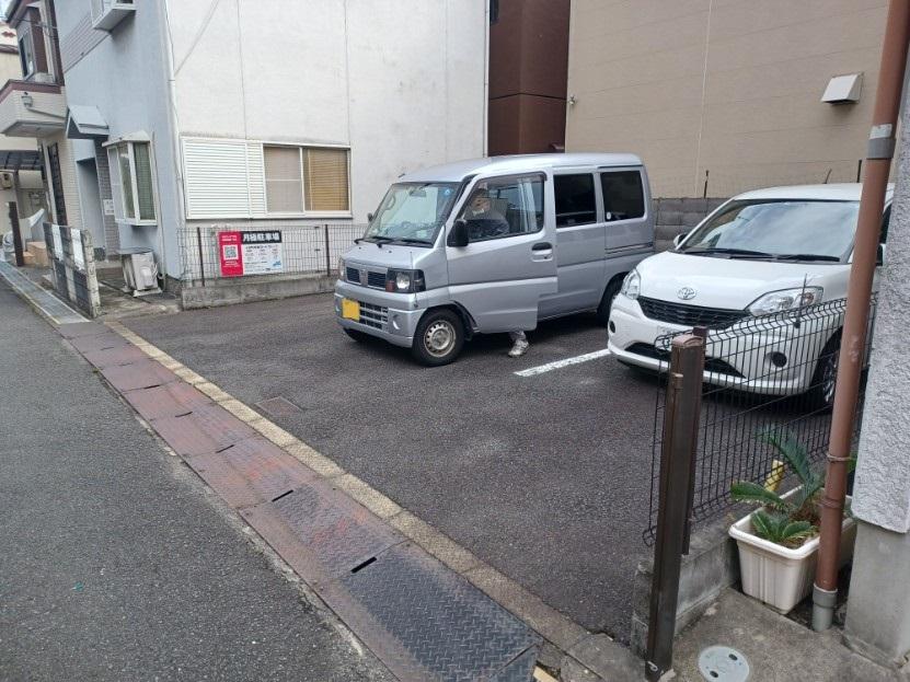 小倉町南浦29-6ガレージの外観・駐車場イメージ1枚目