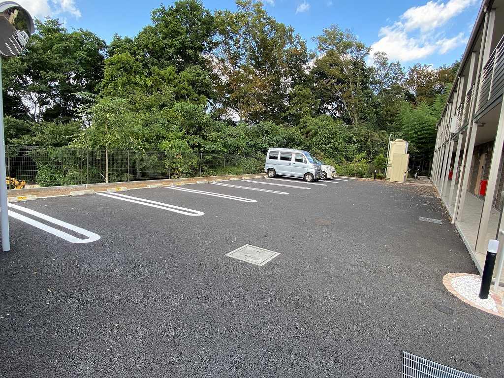 ミランダ城山(55854)の外観・駐車場イメージ1枚目