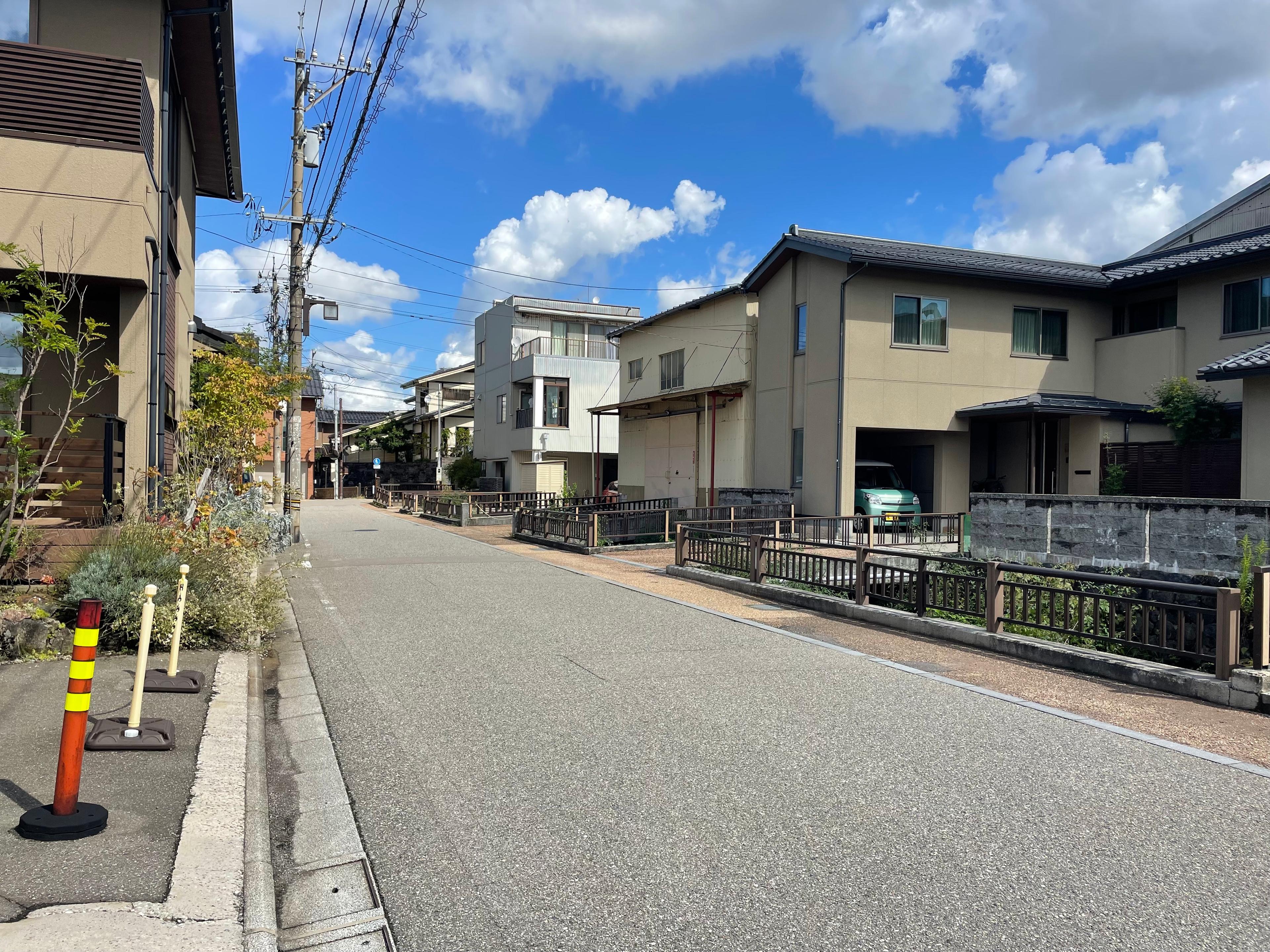 芳斉Hパーキングの外観・駐車場イメージ2枚目