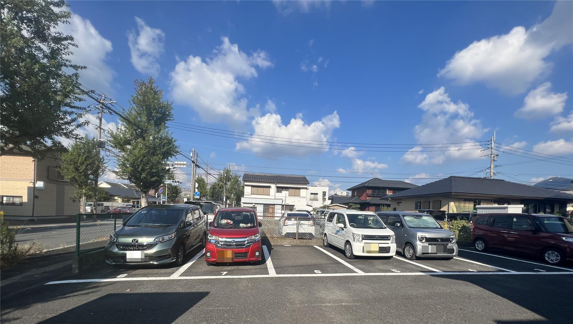 ジョイフル若葉パーキングの外観・駐車場イメージ2枚目
