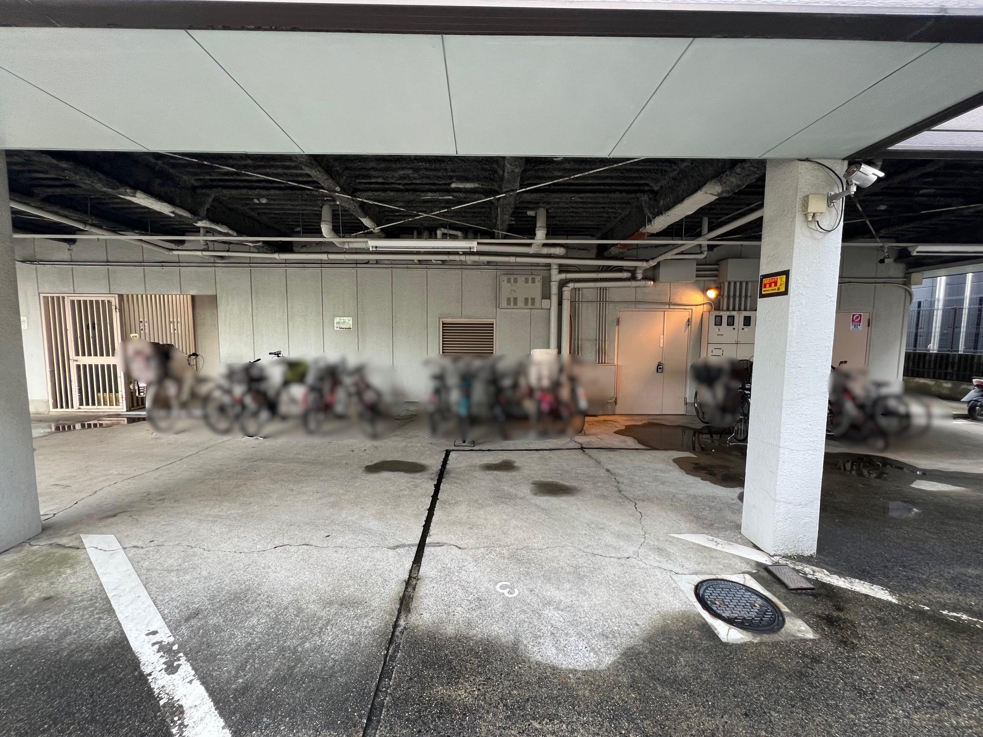 エムズマンションの外観・駐車場イメージ2枚目