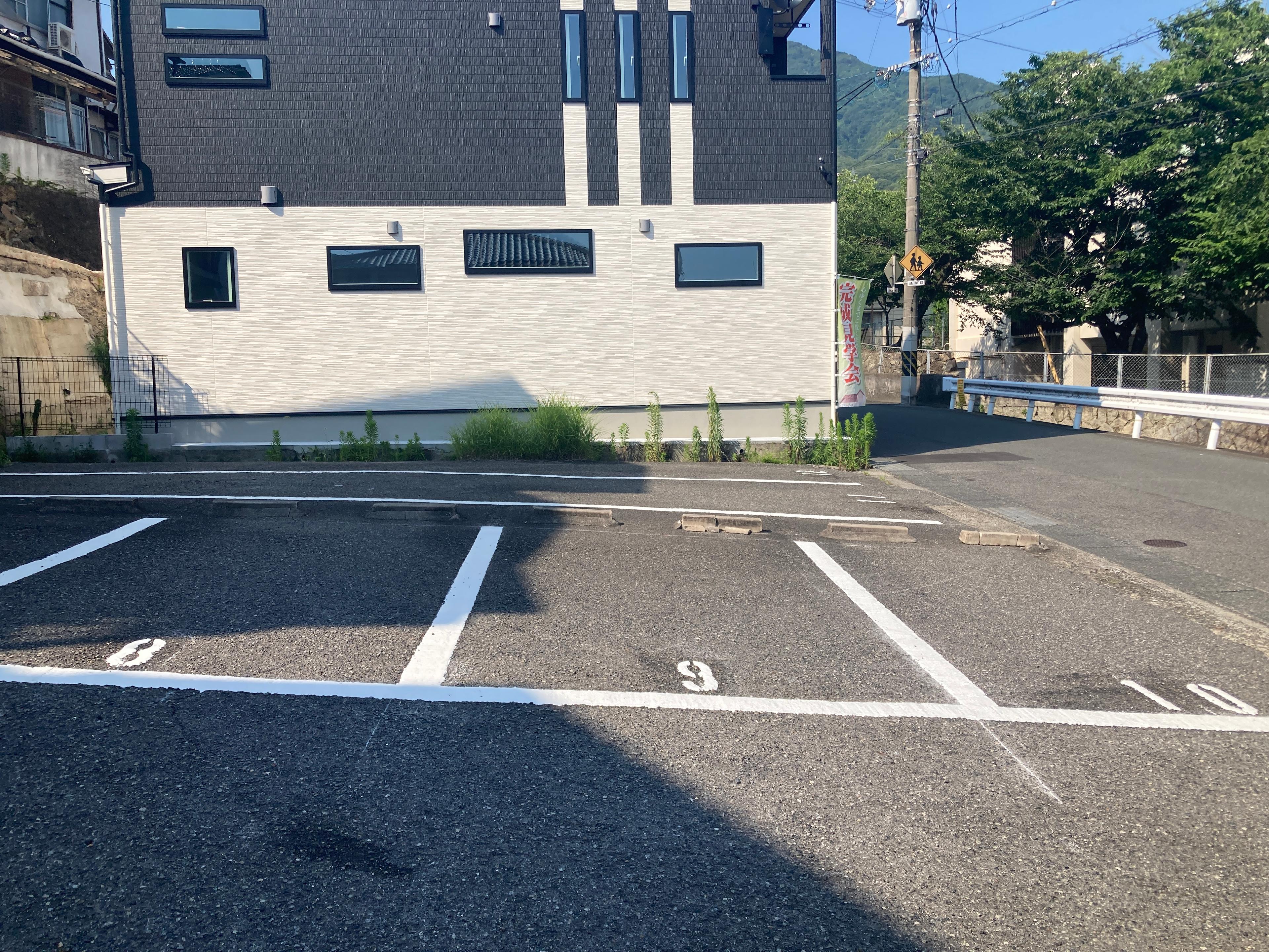 伏原ガレージの外観・駐車場イメージ3枚目