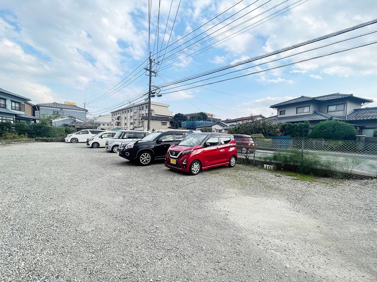荏隈月極駐車場の外観・駐車場イメージ3枚目