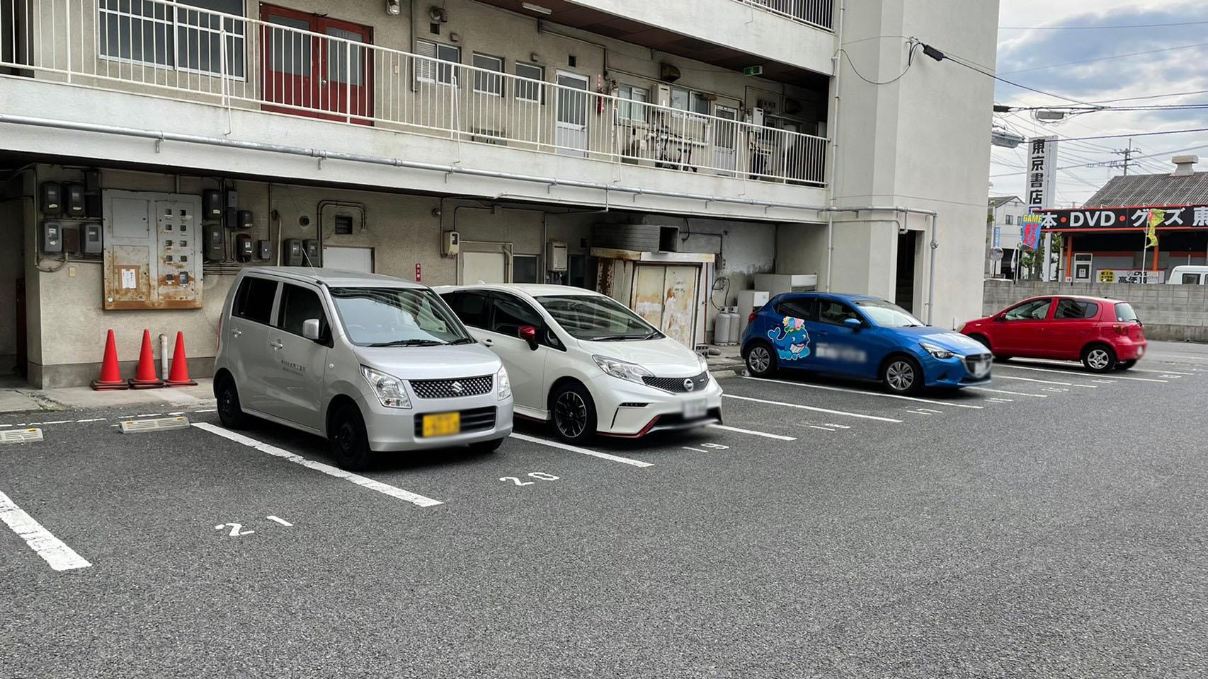 吉島駐車場の外観・駐車場イメージ3枚目