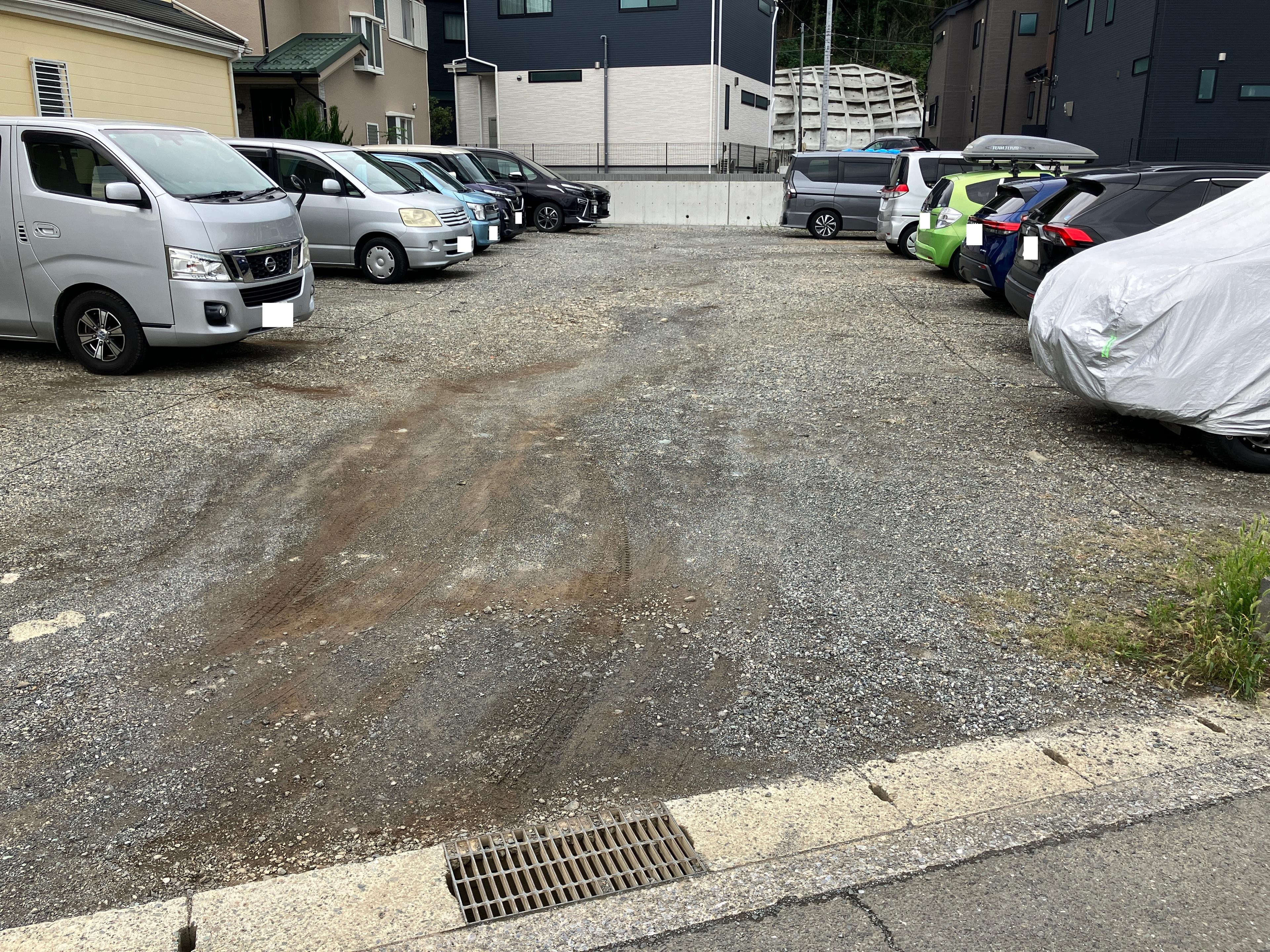 石塚駐車場の外観・駐車場イメージ2枚目