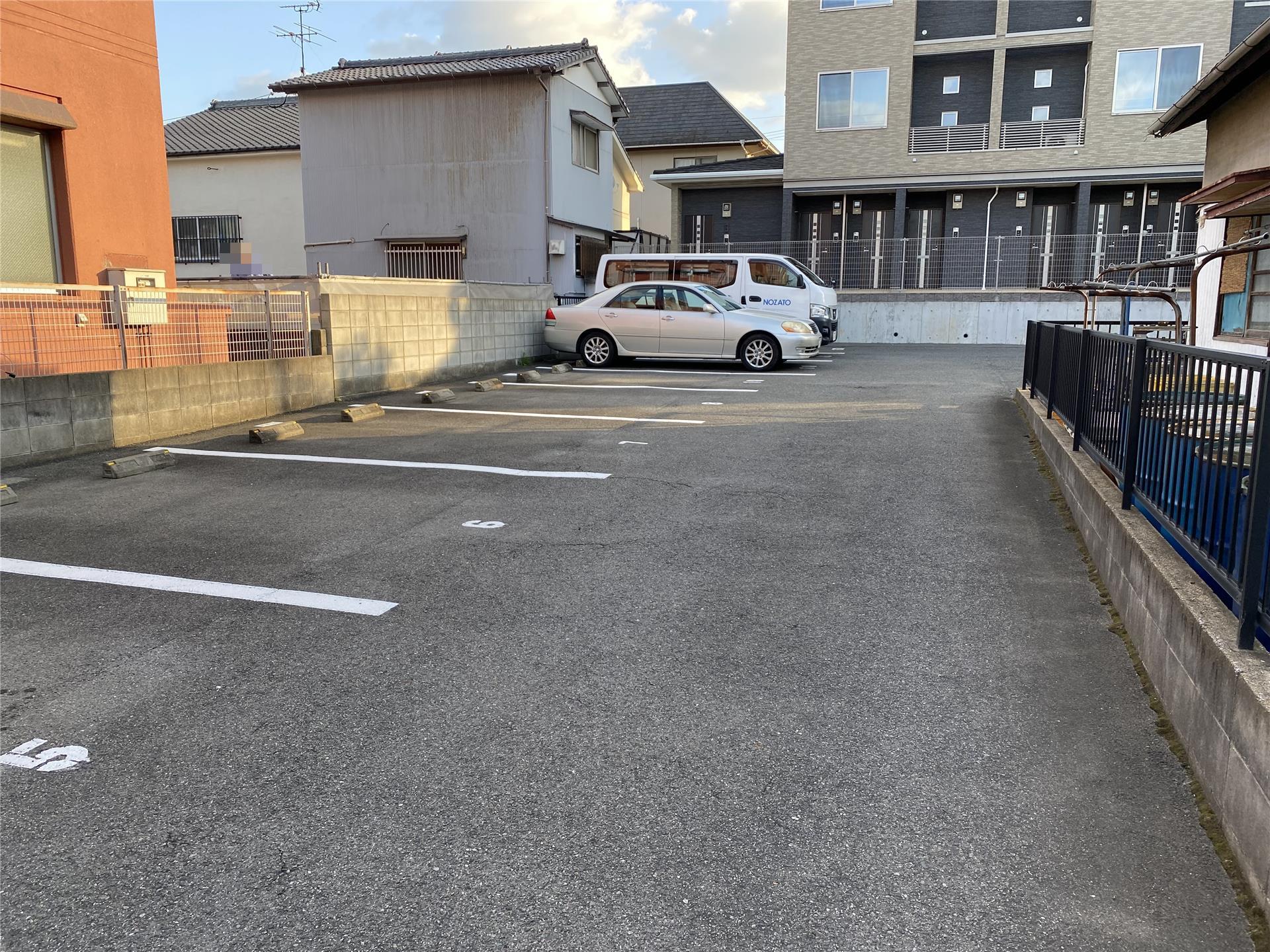 引野藤井駐車場の外観・駐車場イメージ2枚目
