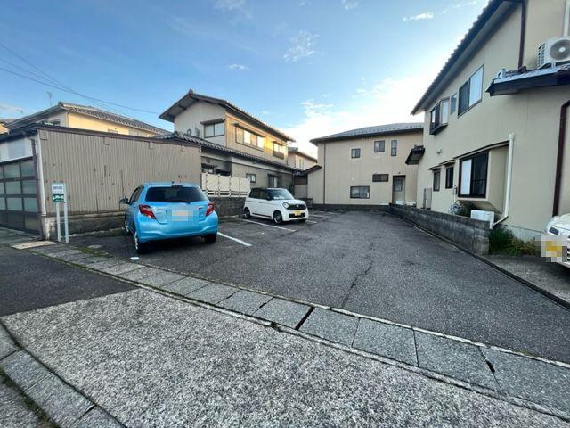 道畑長坂台駐車場の外観・駐車場イメージ1枚目