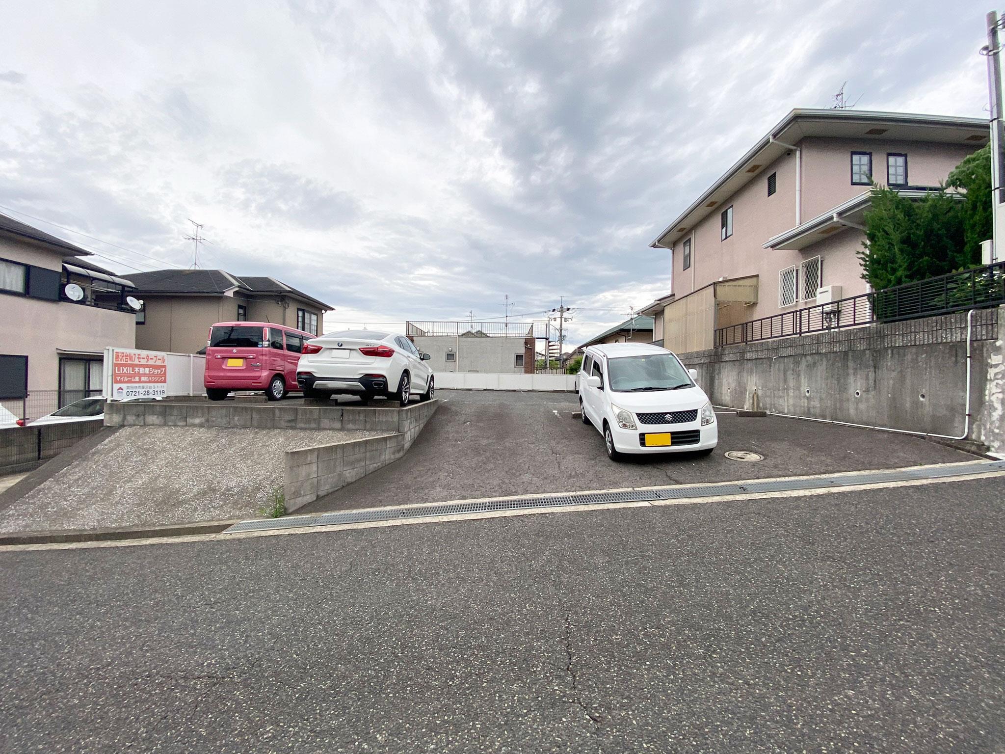 藤沢台№7モータープールの外観・駐車場イメージ1枚目