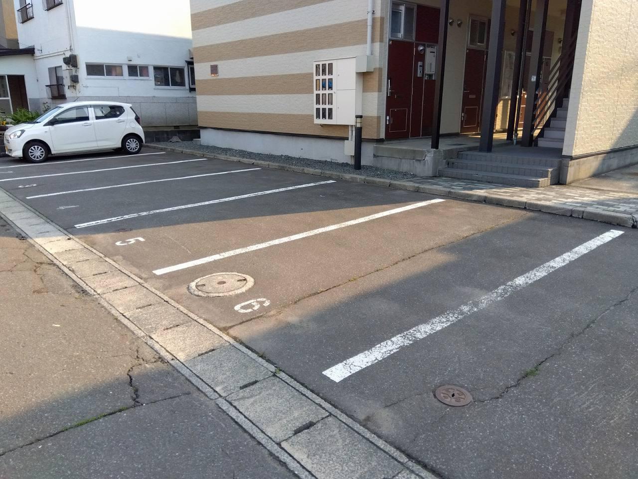 リオン(27540)の外観・駐車場イメージ1枚目