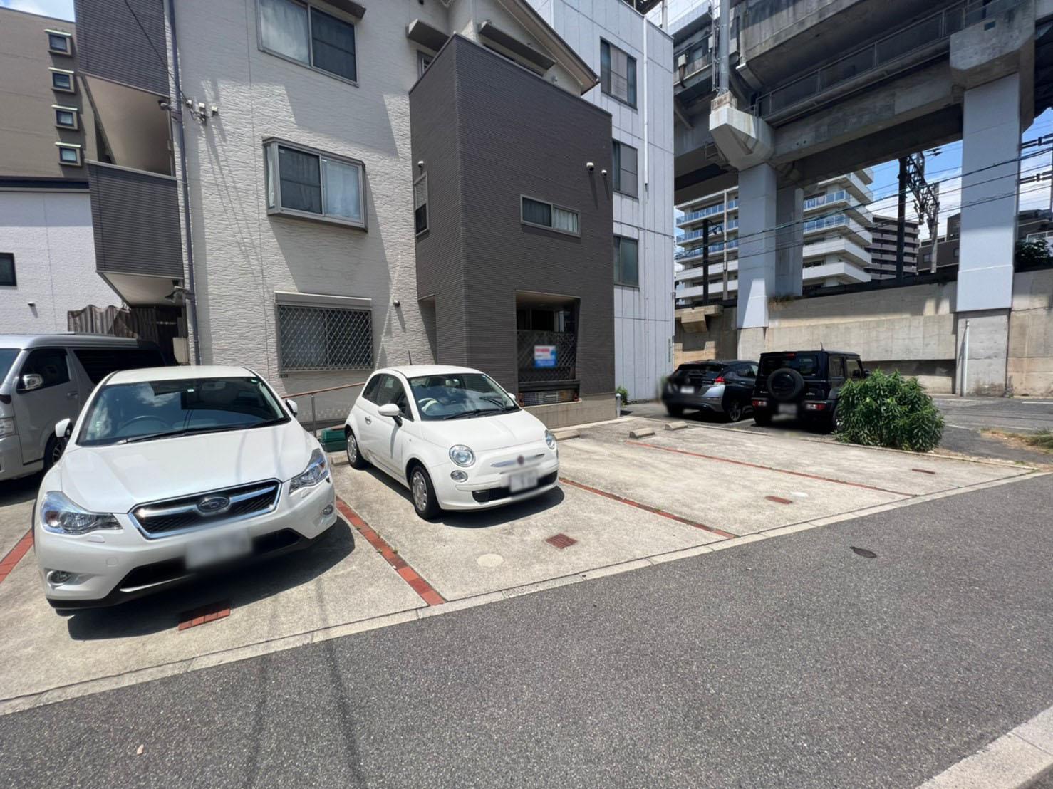 楠木ガレージ①の外観・駐車場イメージ3枚目