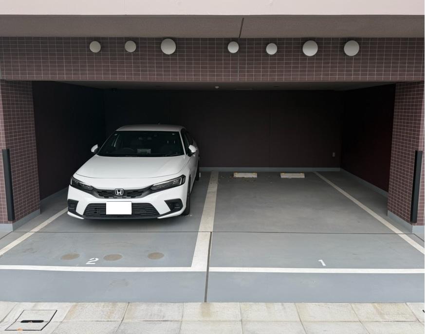 白鳥1丁目駐車場の外観・駐車場イメージ1枚目