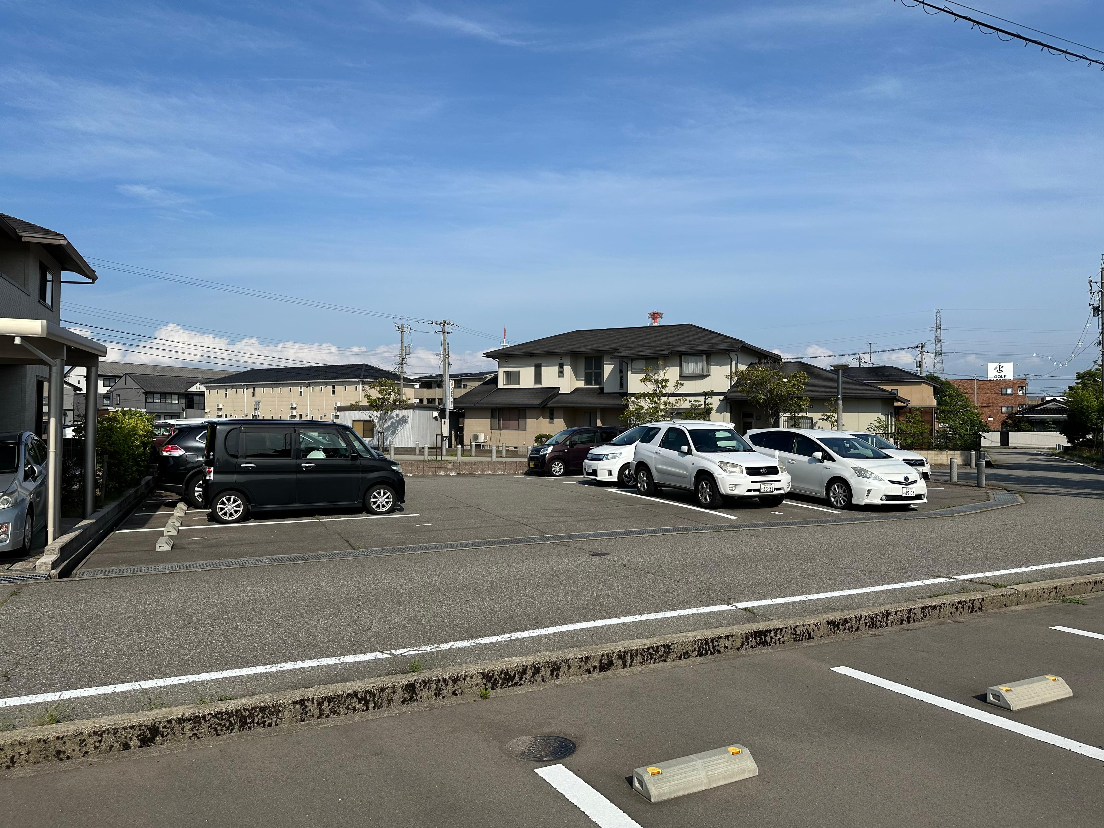 パーキング加能の外観・駐車場イメージ2枚目