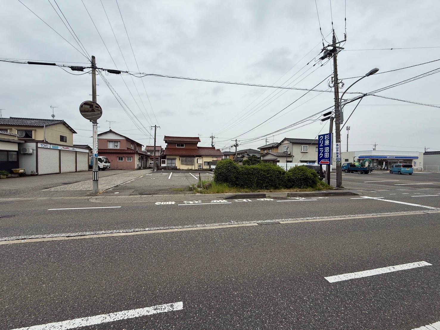 R2パーキングの外観・駐車場イメージ3枚目