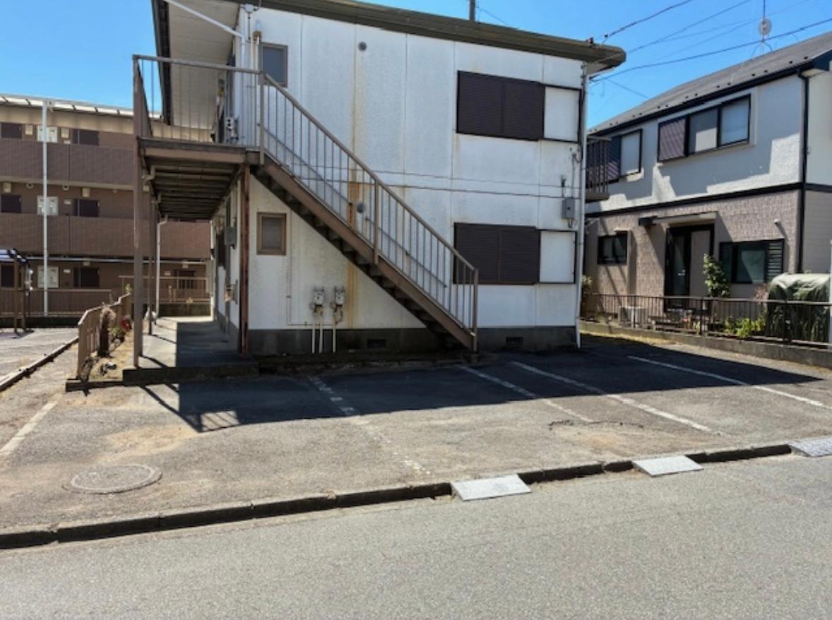ハイツ高野駐車場の外観・駐車場イメージ1枚目