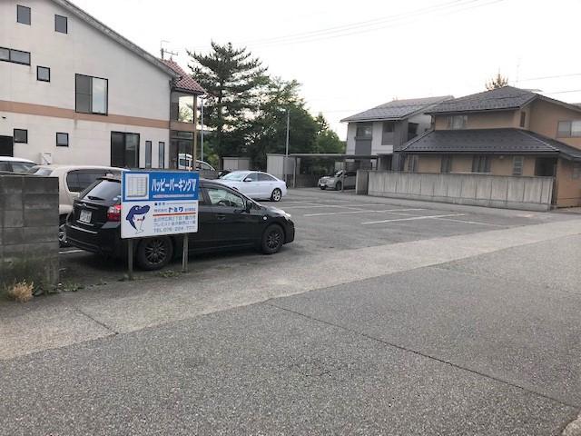 ハッピ－パーキングＶの外観・駐車場イメージ1枚目