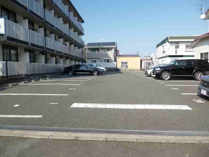 ＬＡＶＩＴＡ(33238)の外観・駐車場イメージ1枚目