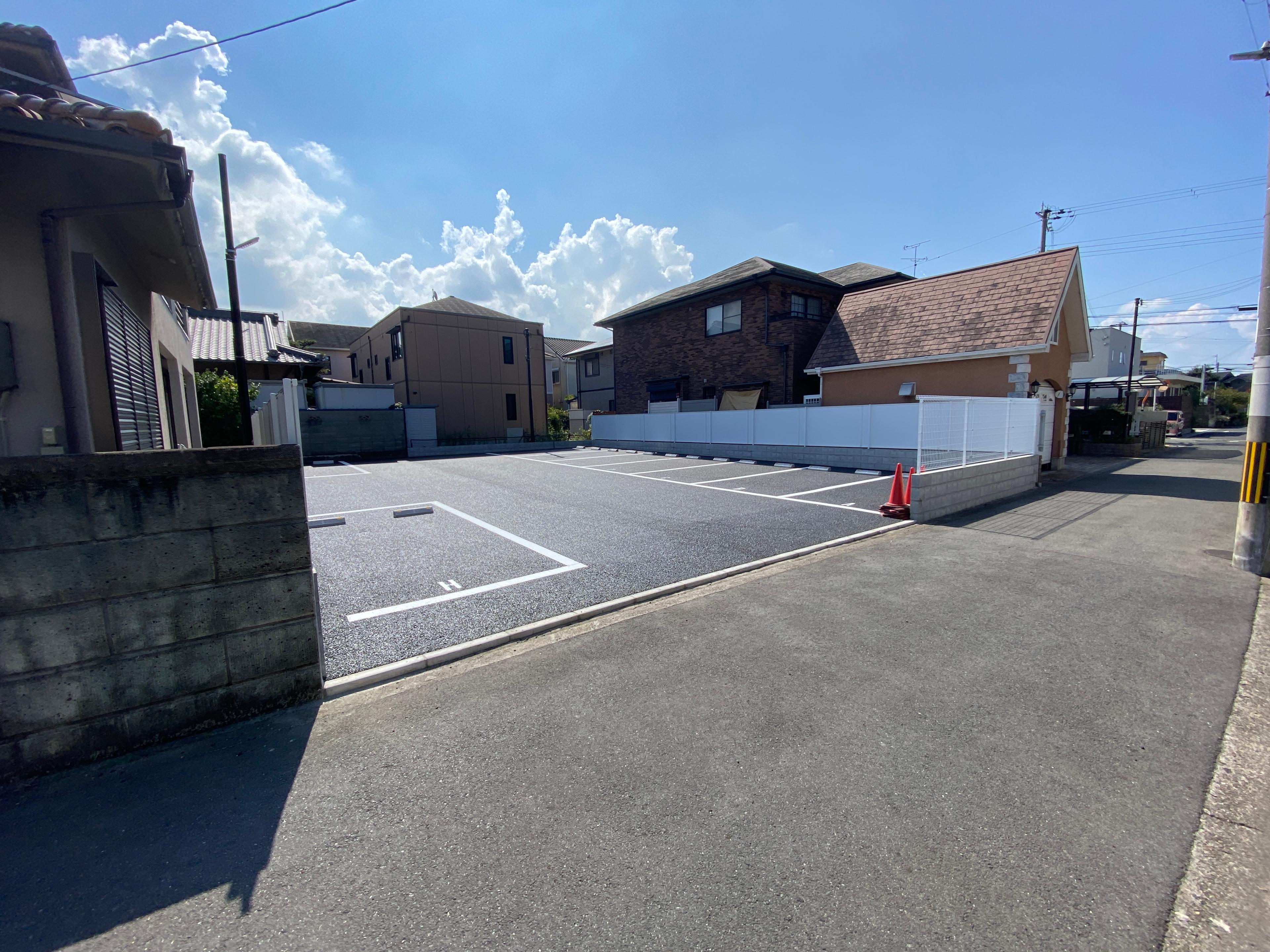 寺本駐車場の外観・駐車場イメージ1枚目