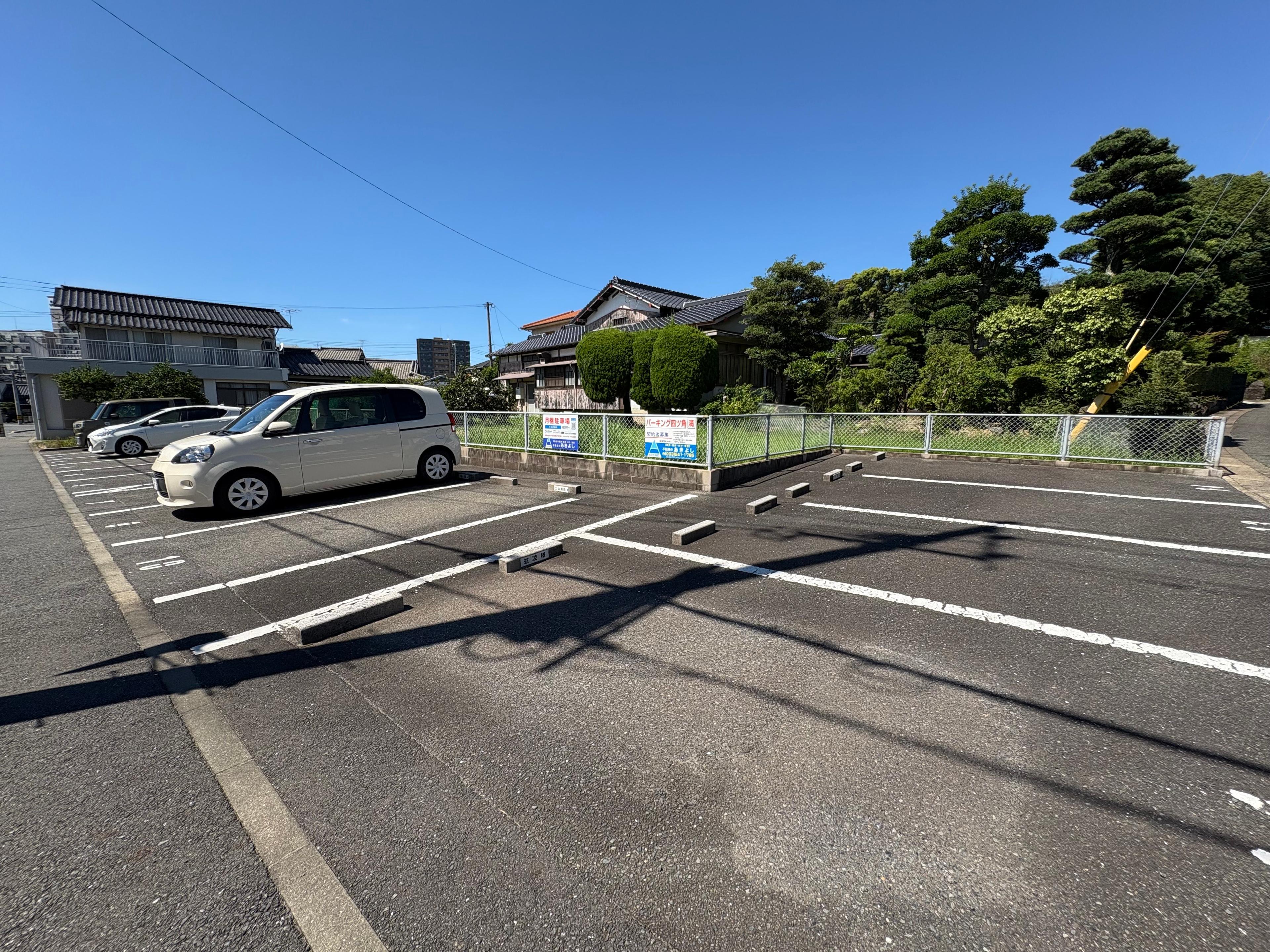 パーキング四ツ角の外観・駐車場イメージ2枚目