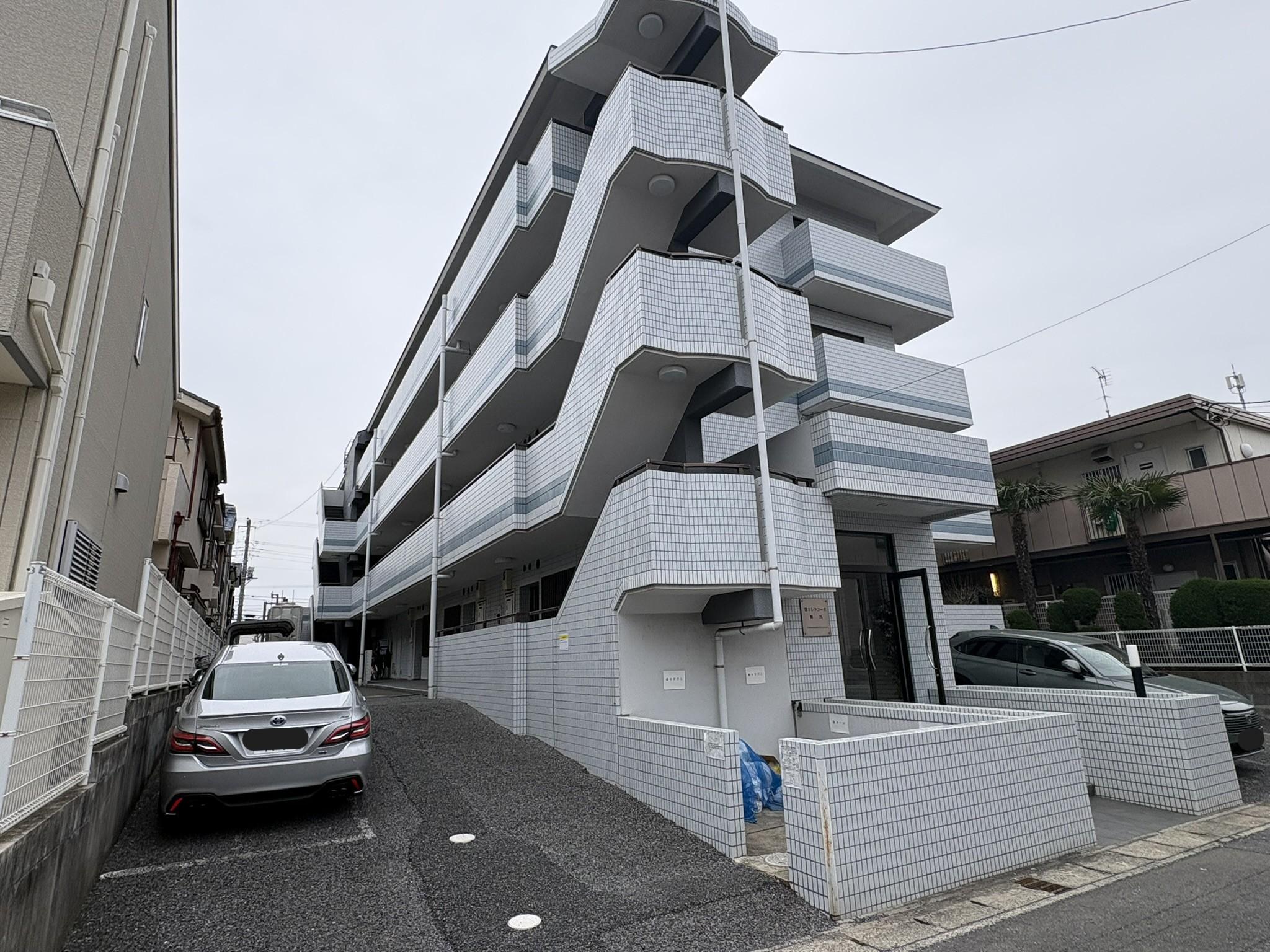 第２レクコーポ舞浜の外観・駐車場イメージ2枚目