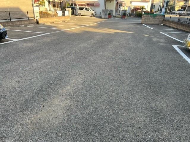 Ｄｅａｒ　ｃｏｕｒｔ(26146)の外観・駐車場イメージ1枚目