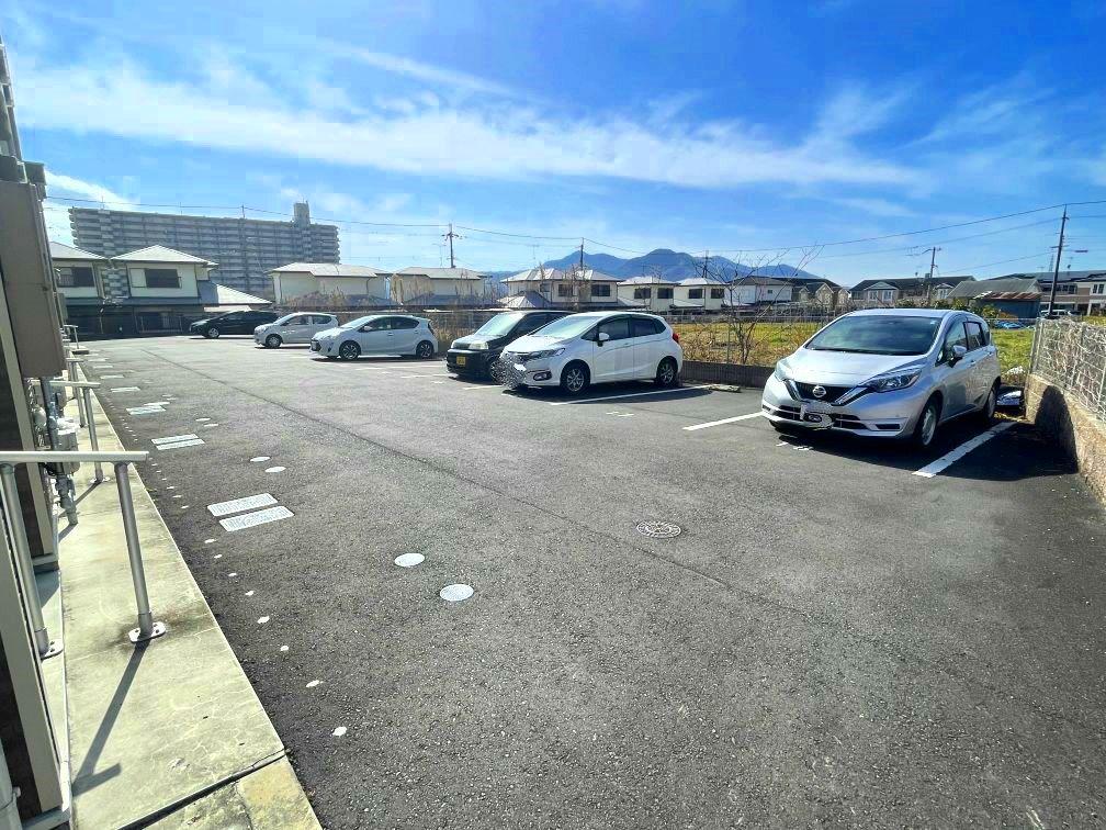 ル　シイェル(55187)の外観・駐車場イメージ1枚目