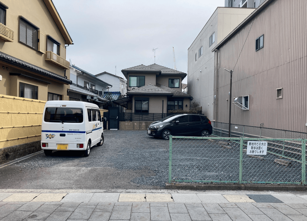 第一田中ガレージの外観・駐車場イメージ2枚目