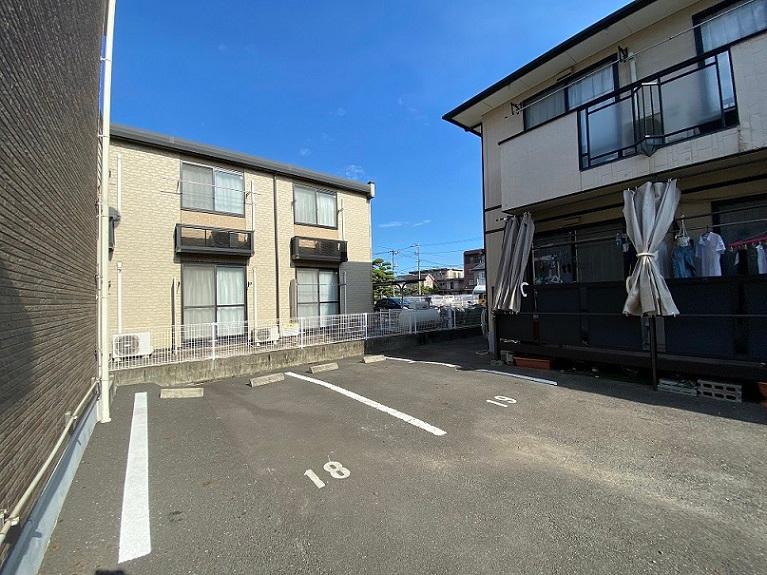 エトワール(54512)の外観・駐車場イメージ3枚目