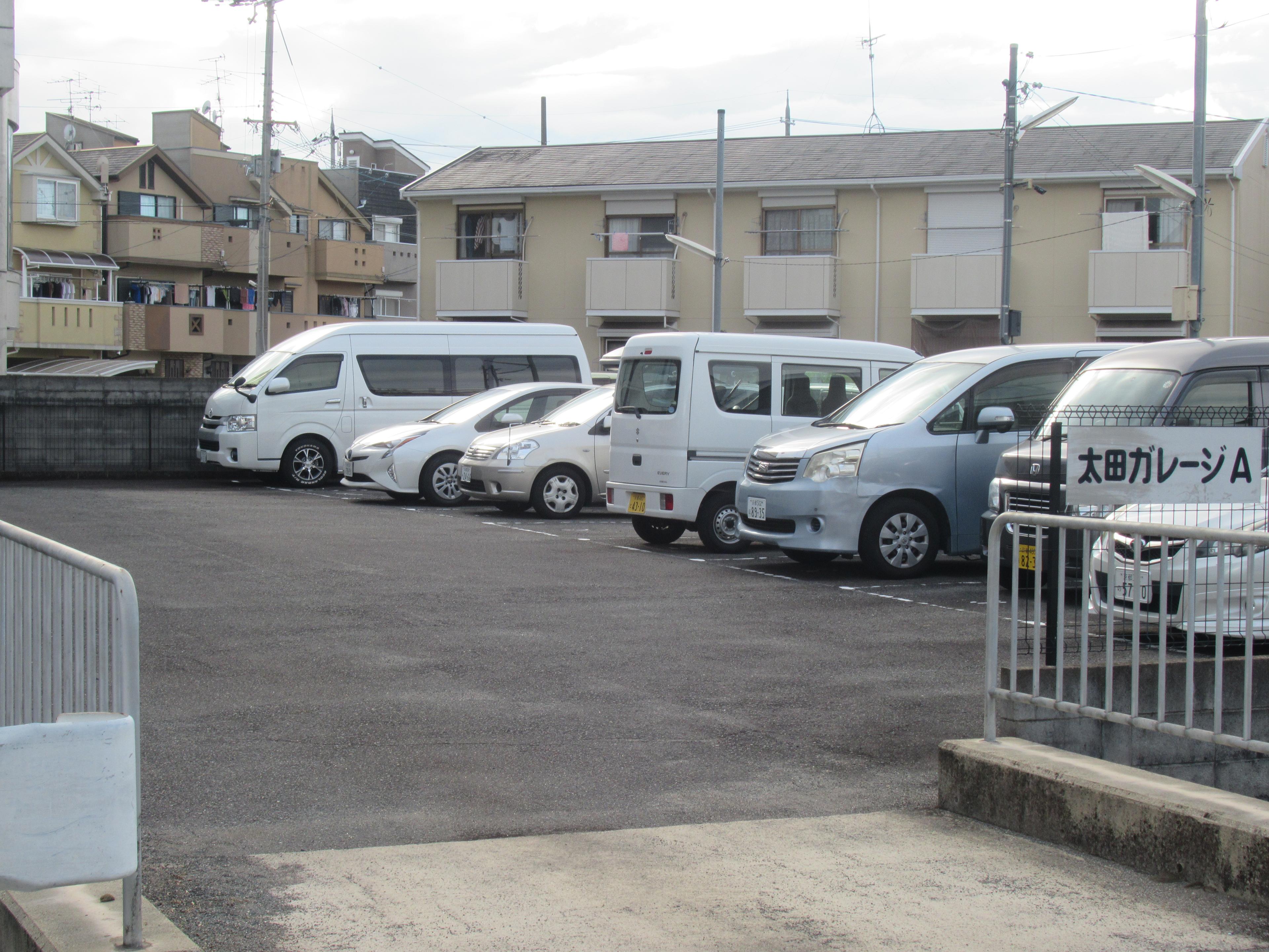 太田ガレージＡの外観・駐車場イメージ2枚目