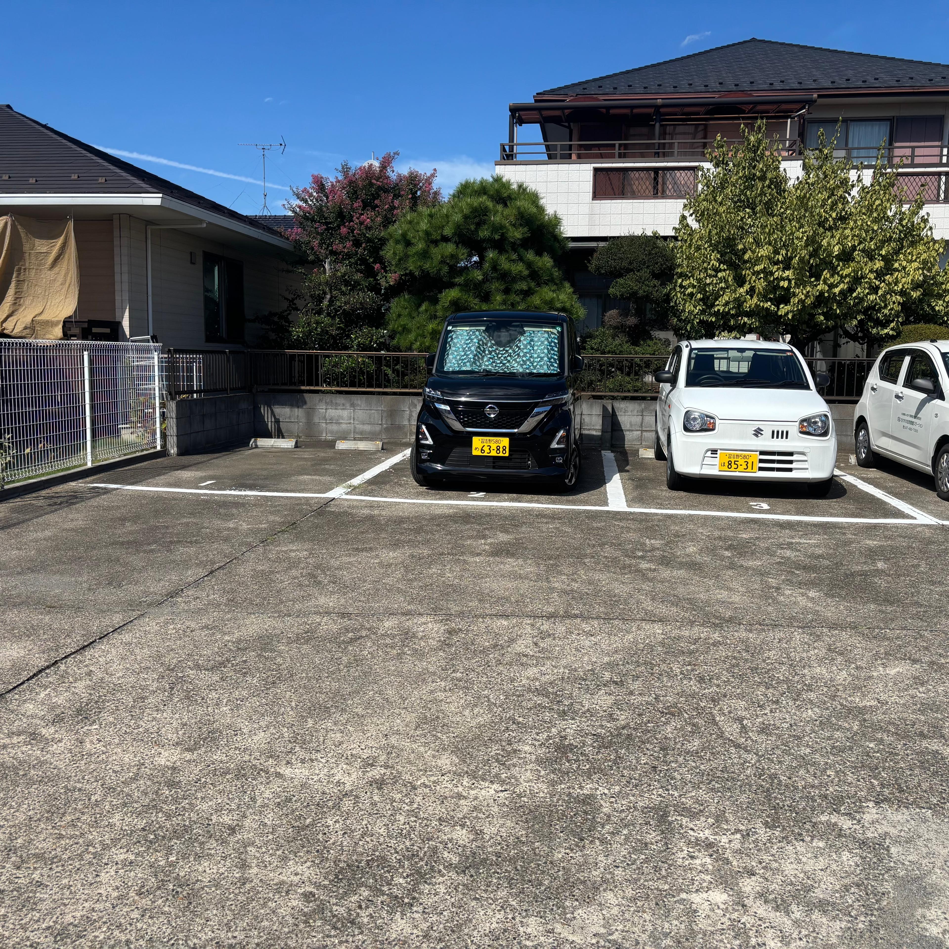 レーベンハイム駐車場の外観・駐車場イメージ3枚目