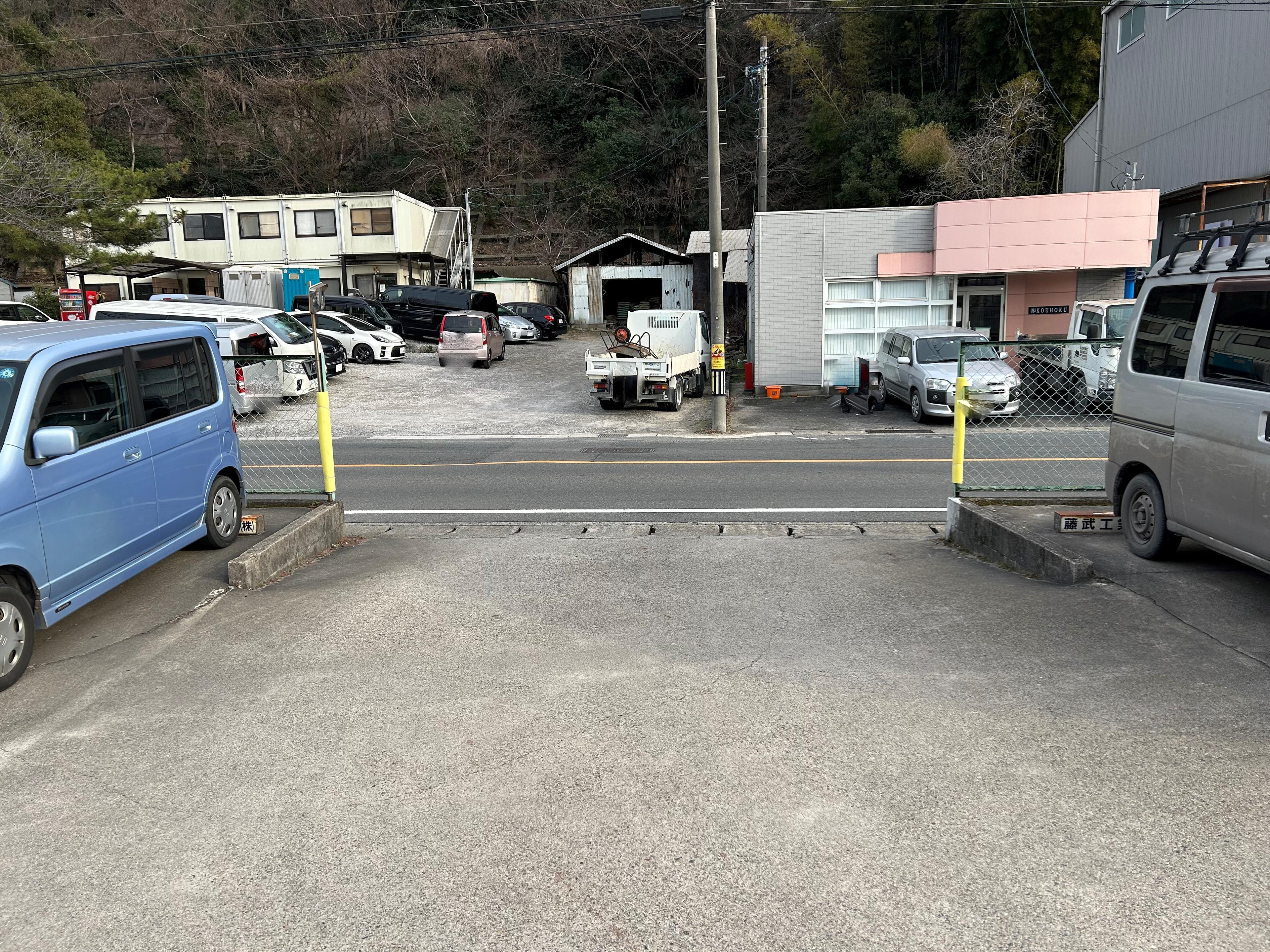 000003の外観・駐車場イメージ3枚目