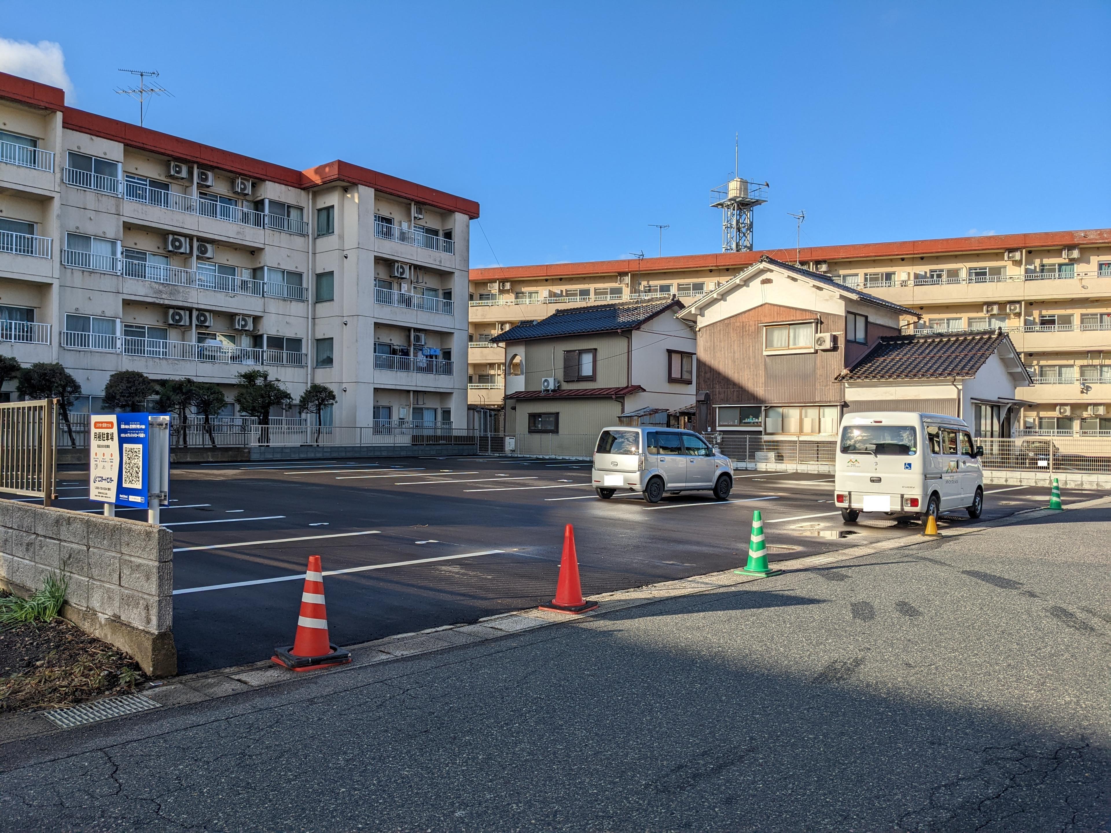西品治806駐車場の外観・駐車場イメージ1枚目