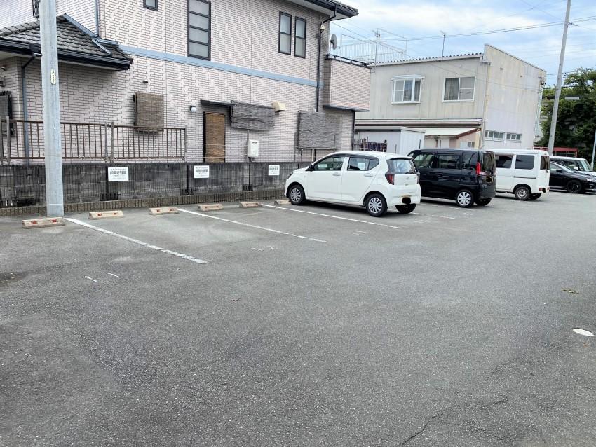 ミワ(36915)の外観・駐車場イメージ2枚目