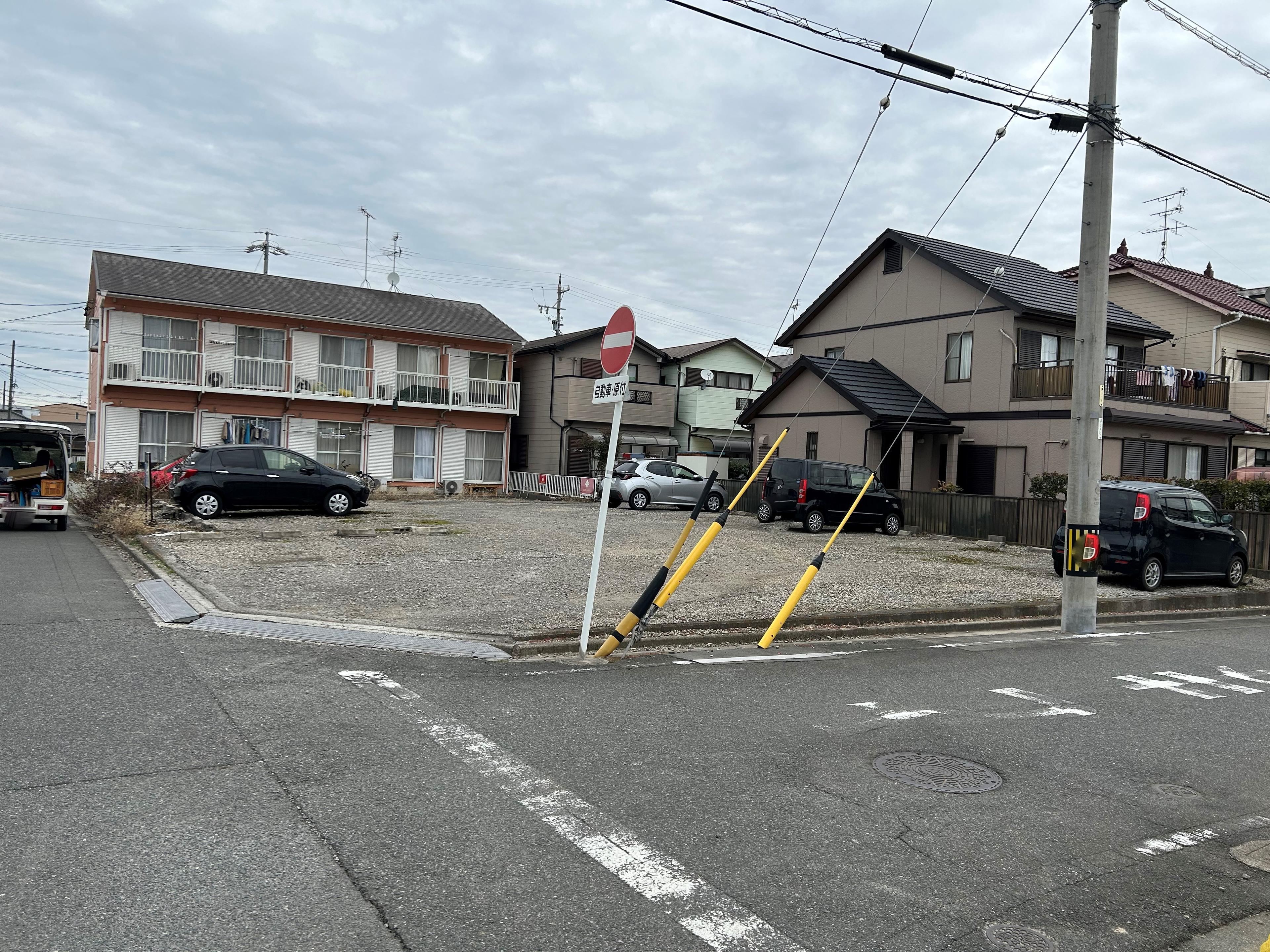 000171の外観・駐車場イメージ1枚目