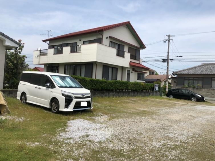 パルケアデーロの外観・駐車場イメージ2枚目