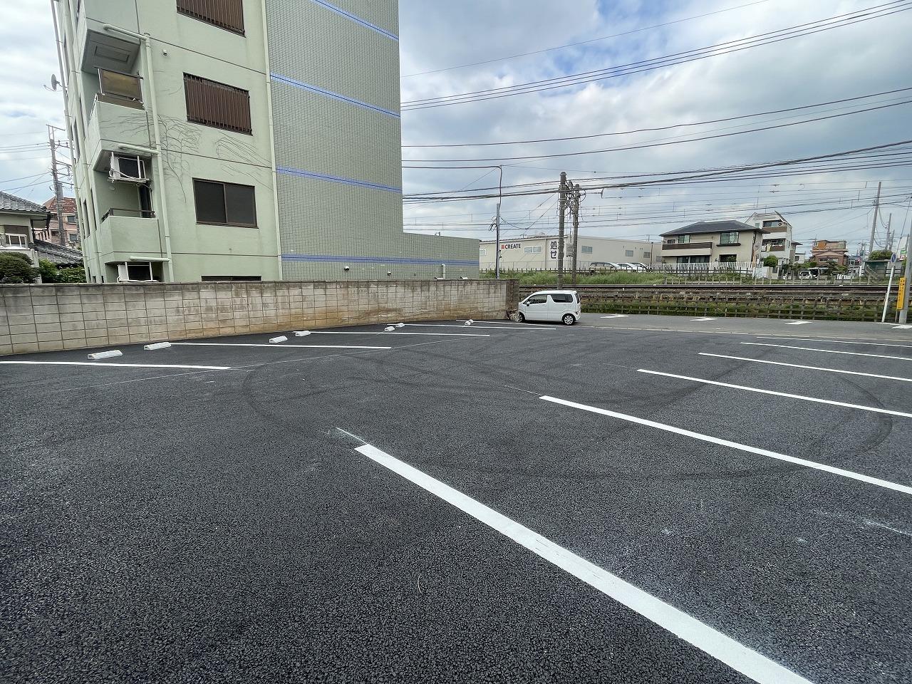 仲井町131駐車場の外観・駐車場イメージ3枚目