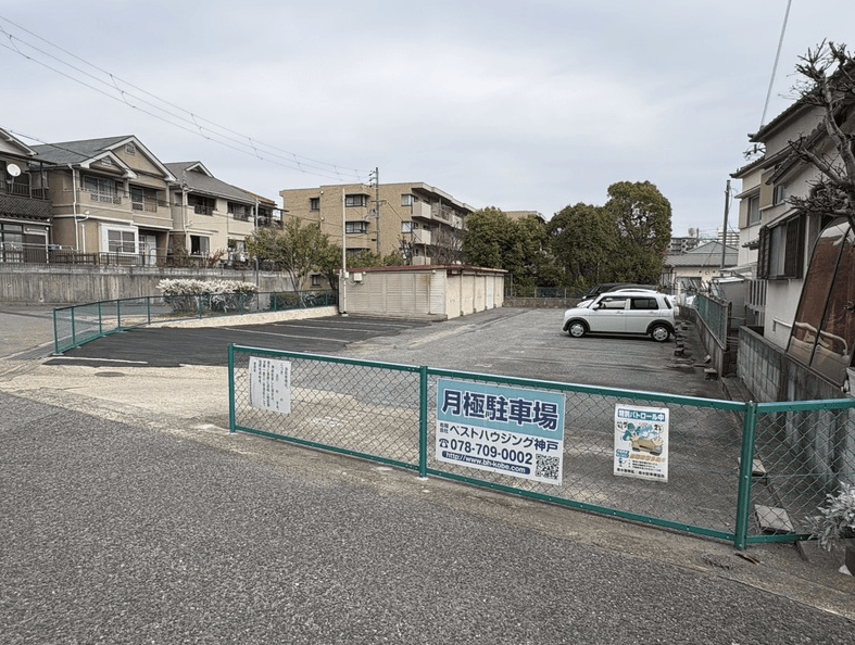 西脇駐車場の外観・駐車場イメージ1枚目