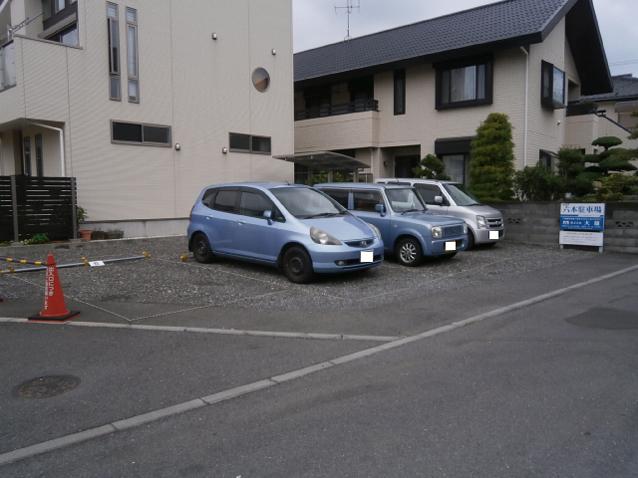 六本駐車場の外観・駐車場イメージ1枚目