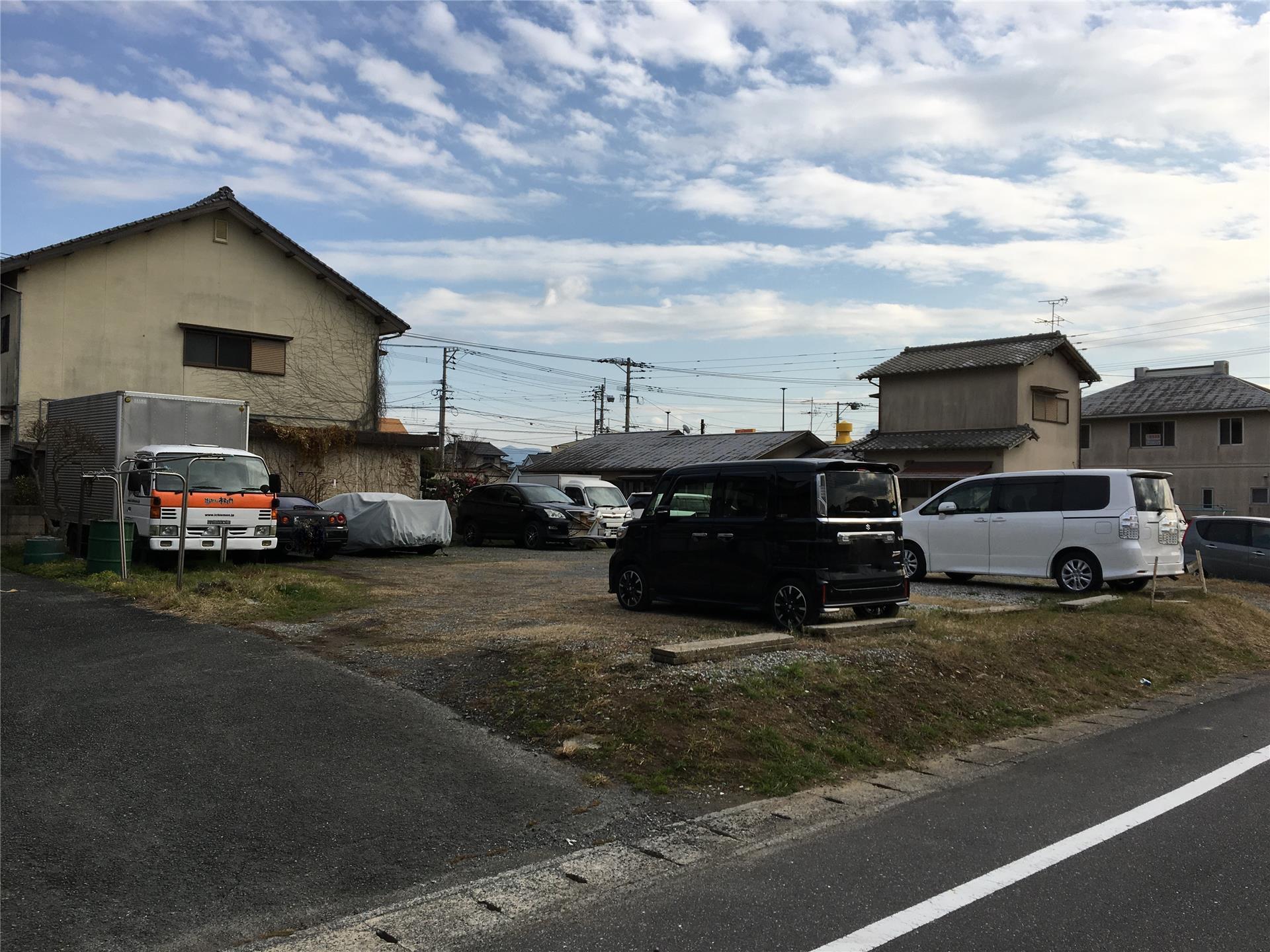 エス・ビイ・テイ月極駐車場の外観・駐車場イメージ2枚目