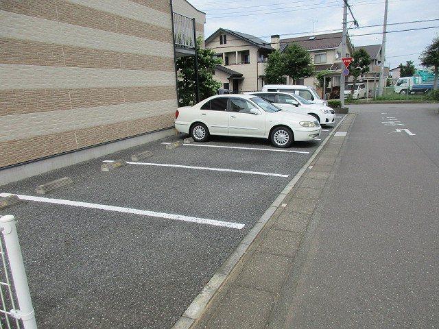 ブリリアント緑(24395)の外観・駐車場イメージ1枚目