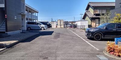 ＪＩＮＮＯ(23728)の外観・駐車場イメージ1枚目