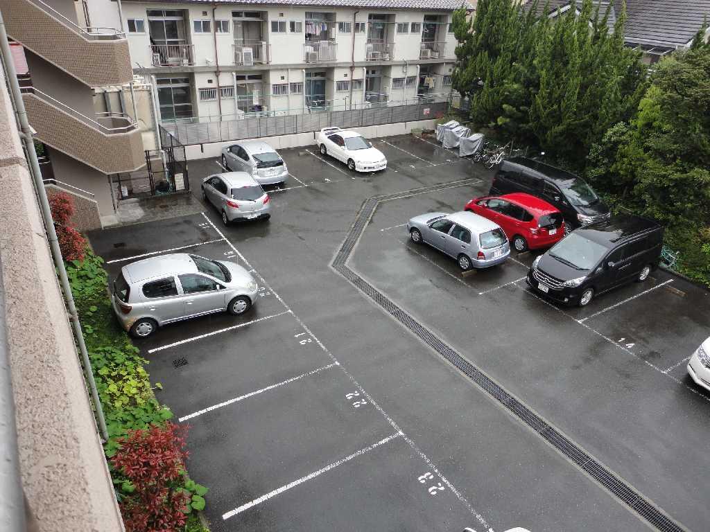 マンション菱永Ⅱ駐車場の外観・駐車場イメージ3枚目