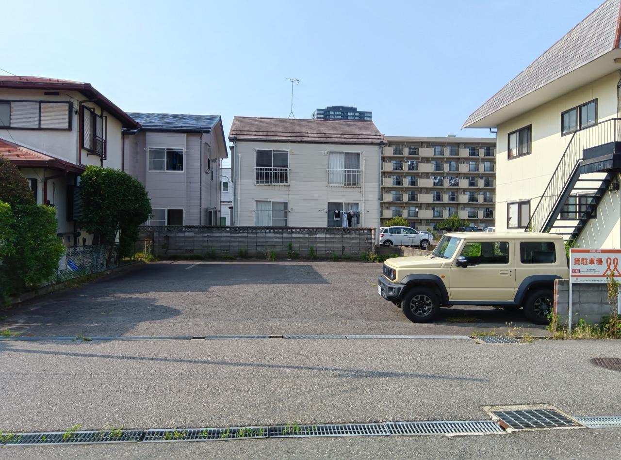 高橋駐車場の外観・駐車場イメージ1枚目