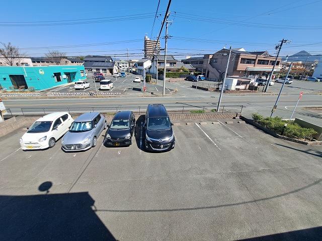 ルミエール(29496)の外観・駐車場イメージ1枚目