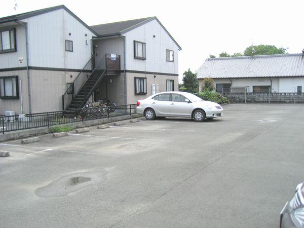 レイクサイドパークの外観・駐車場イメージ3枚目